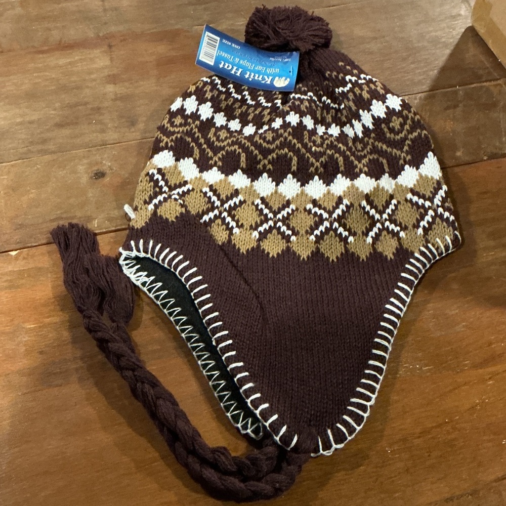 NWT 100% Acrylic Knit Hat with Ear Flaps and Tassels Brown OS